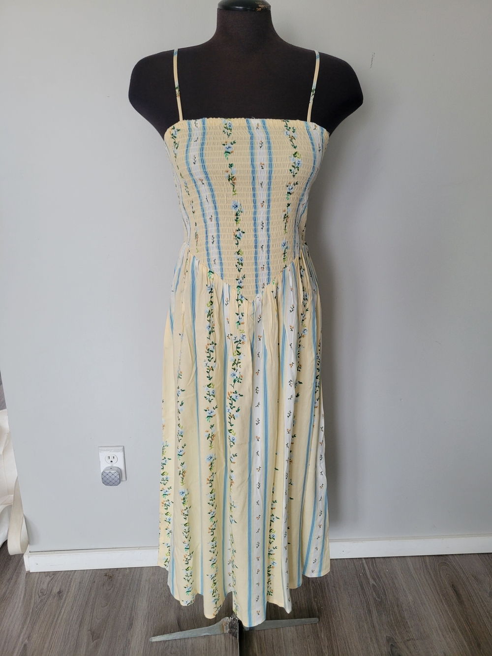 New Patrons of Peace Maxi Dress Size M